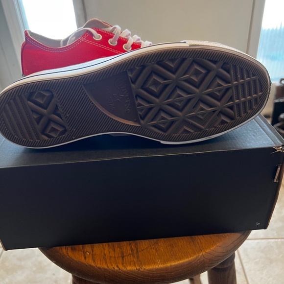 Red Converse All Stars - New - Picture 3 of 8